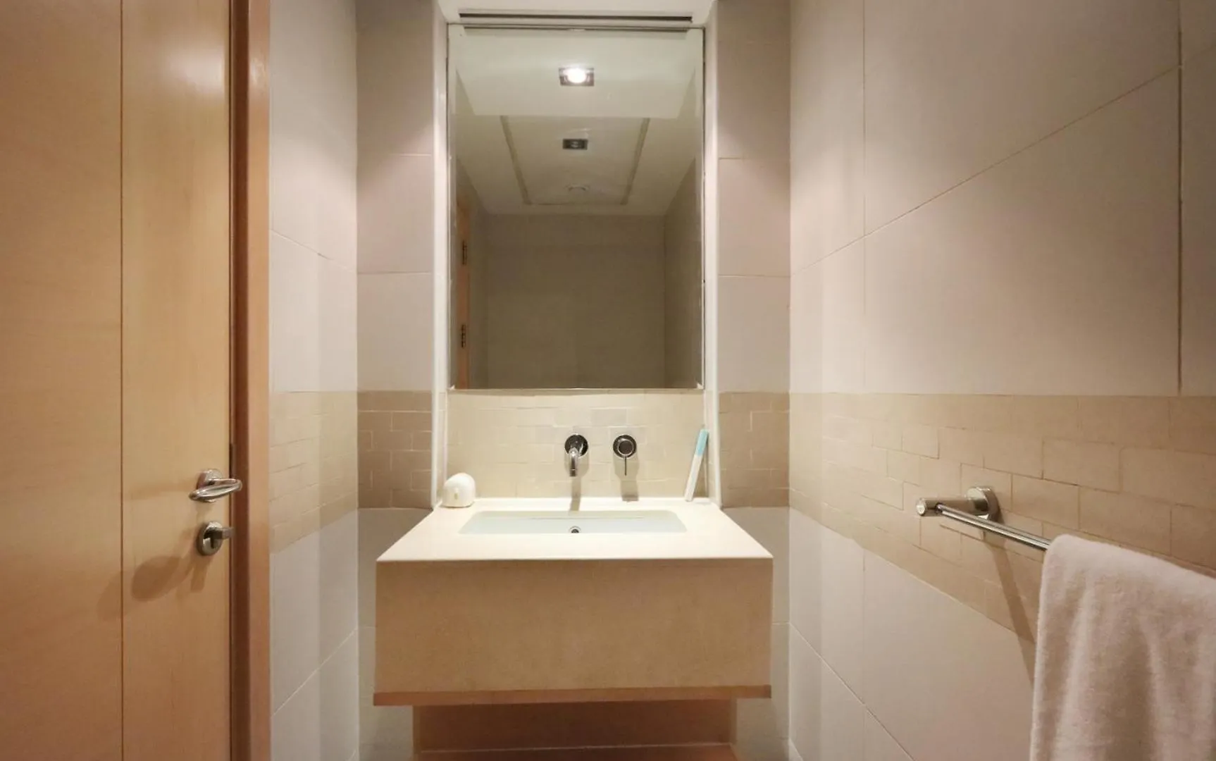 Livbnb- 1Bw Marina View, Pool, Walk To Attractions Dubai Apartment